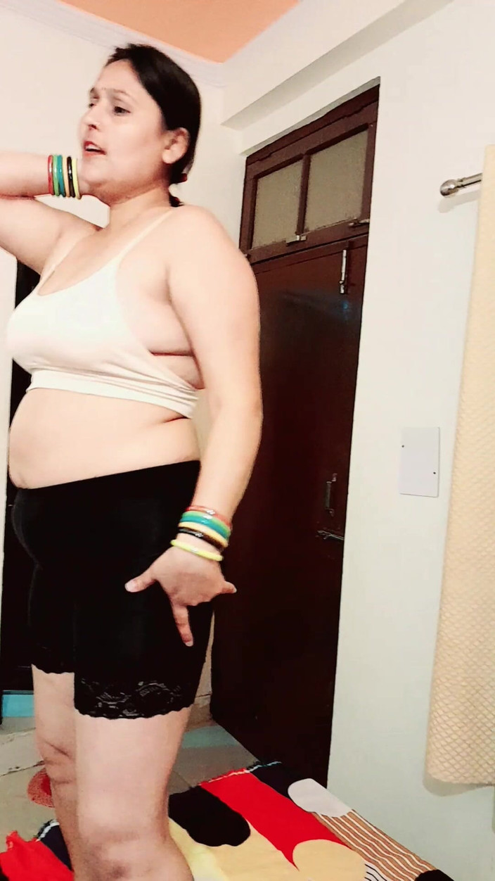 Puja555: India esposa puja bhabhi bailando