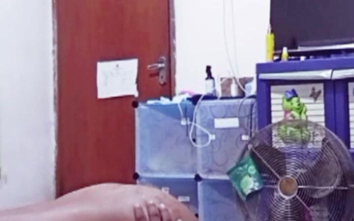 Cocktail sex: Bạn trai cũ yêu cầu đụ một lần nữa