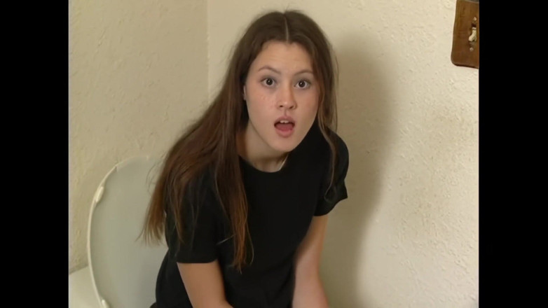 Blitzporn: Jassie James: jong, schokkend mooi, hard geneukt