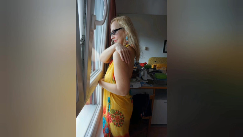 Selena701: Krátká přestávka v hotelu