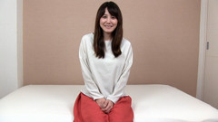 MBM3988: M986g01 a Neat and Clean Beautiful Office Lady Has Her...