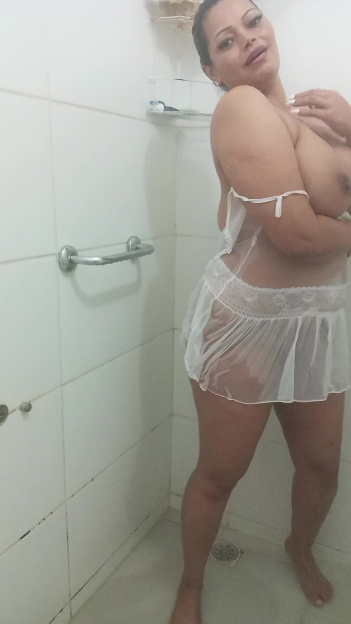 RoyalComedian46: Bruna birichina