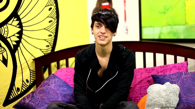 Lollipop Twinks: Emo Cutie Jae Landen's a Real Sweetheart!