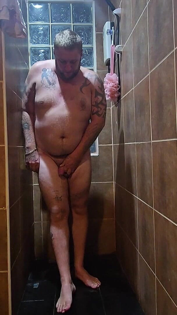 Jimbob Star GAY: Jimbob Pissing on His Feet and Stomach