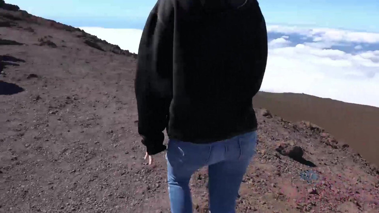 ATKIngdom Fans: Ten zadek je skvělý ústřední bod, když ji šukáš zezadu