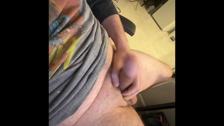 Eatfresh1o1: Gooner etero sposato che gioca con un cazzo morbido fino...