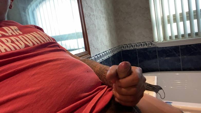 Jj Jimenez: Tvrdě šukám v mé velké koupelně
