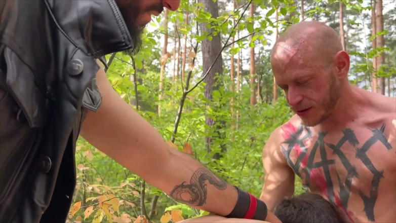 DAN SCORPIO MEDIA: Tief im wald