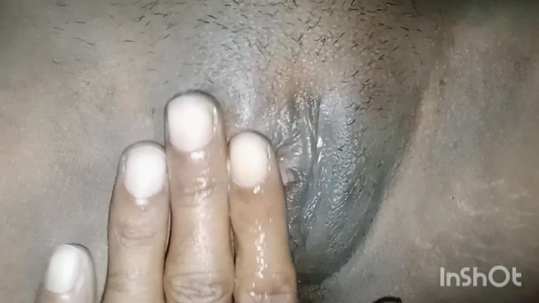 AmpleOunce283: ぽっちゃりしたバービーは今日、違う服を着て、チンポをしゃぶり、昔の恋人とセックスをした