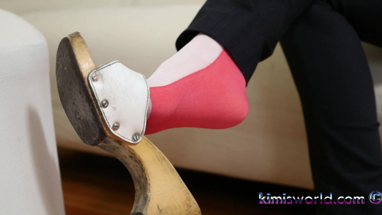 KimisWorld: Sapatilha de nylon criativa com sandálias de madeira