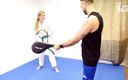 Czech Soles - foot fetish content: O studentă adolescentă de karate își domină profesorul cu picioarele mari