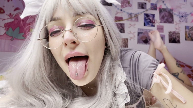 lanalovacutie: Cum-on-my-ahegao-drooling-face-stepdaddy