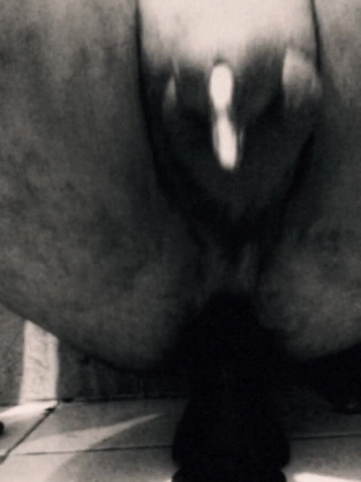 Phillholes: Video porno in bianco e nero