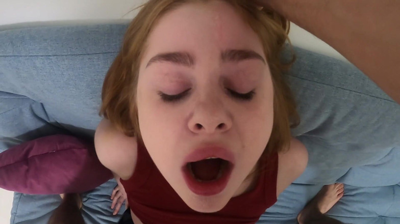 LoveHomePorn: Tinder Date Wanted Some Attention From the Camera