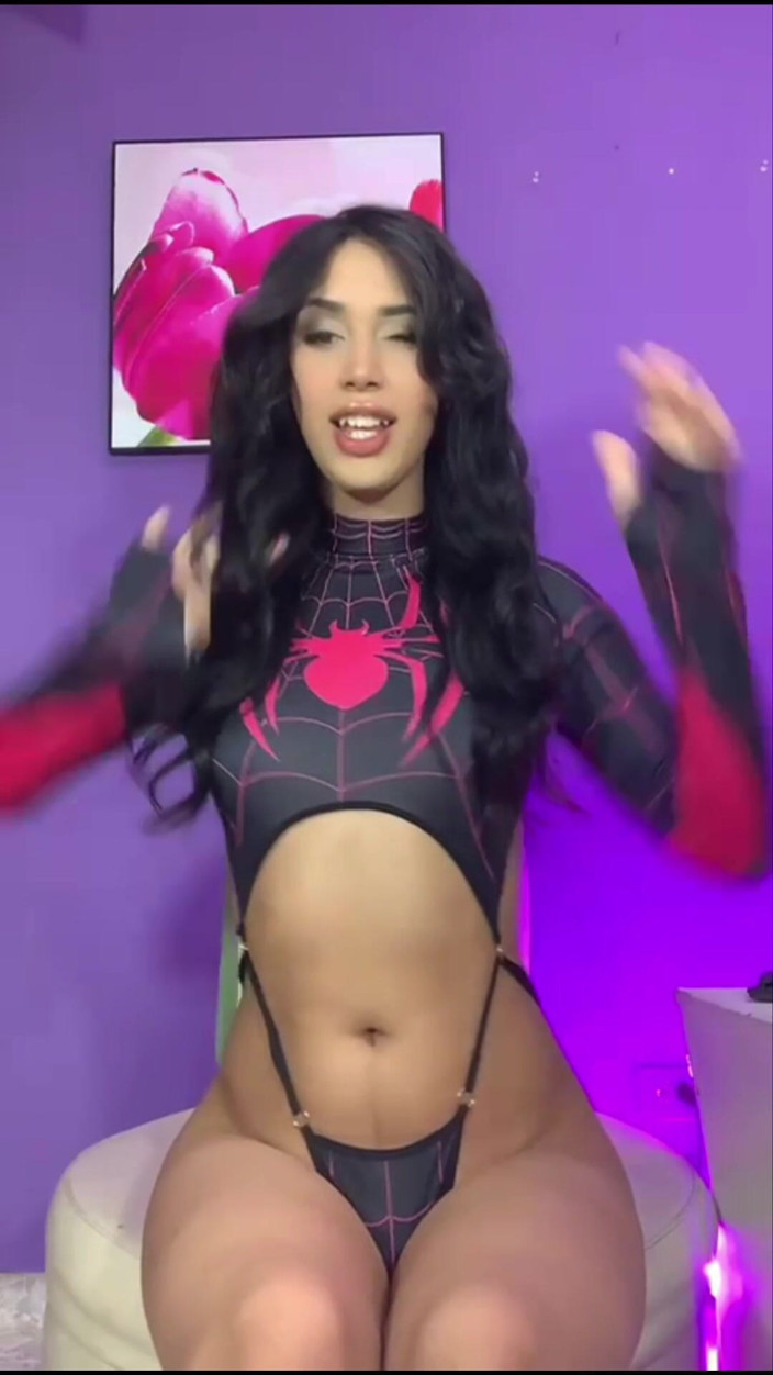 Valentina Horny: Grande Consolo Profundo Anal De 23 Anos [trans] - Bem Dotado TS Solo...