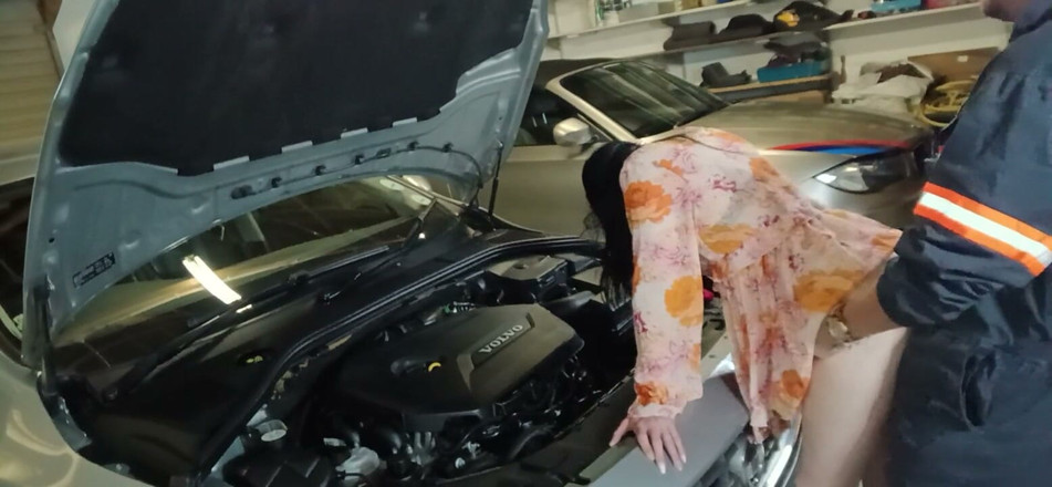 Bigjoefuckalott: Fucking the Mechanic to Fix My Car Faster