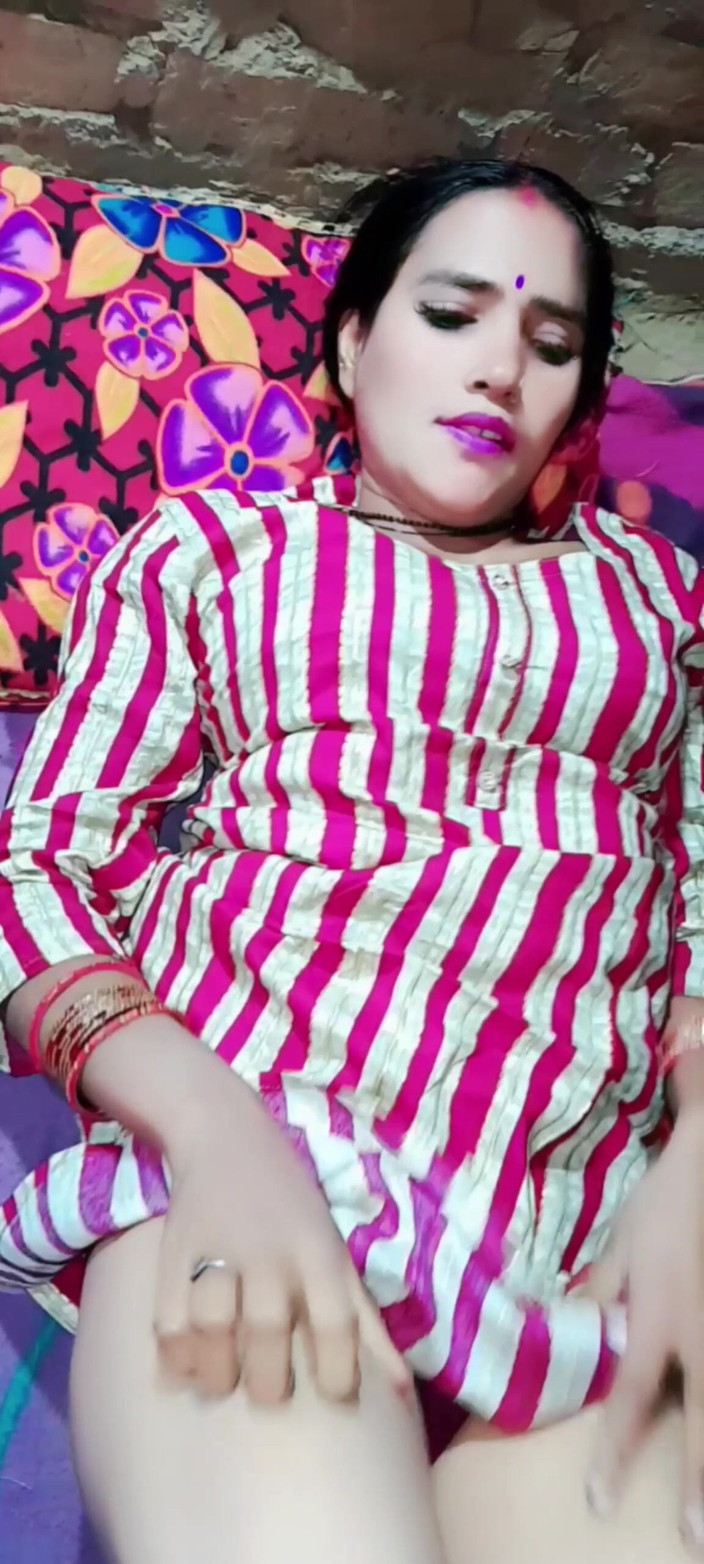 Renudbf: Adik tiri kawan saya dalam undang-undang – mood romantik panas seksi