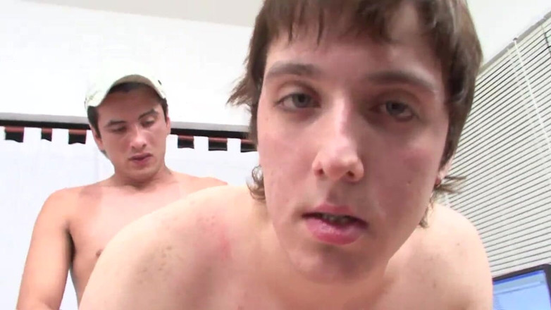 Gay 4 Pleasure: Cute long haired twink pleasing his boyfriend