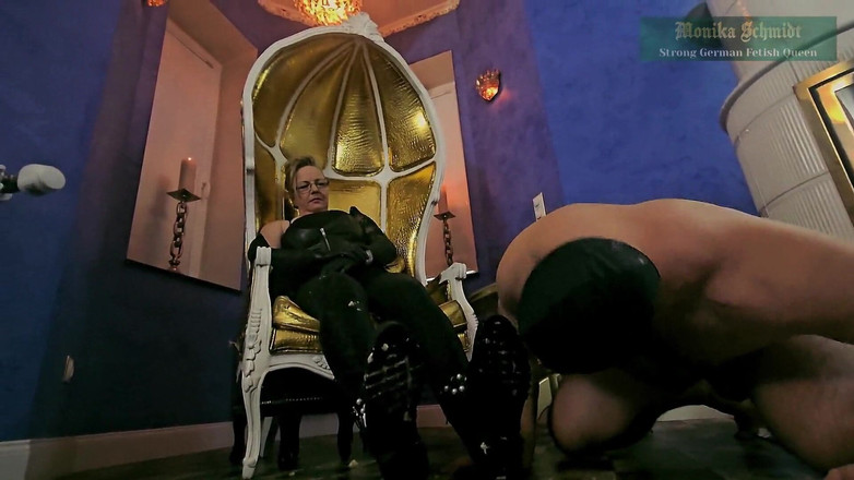 Strict Senz: Misress Monika Schmidt drcení plivání krmení verbální ponížení sph v...