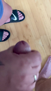 Amatör elle muamele sabah orgazmı güzel ayaklar