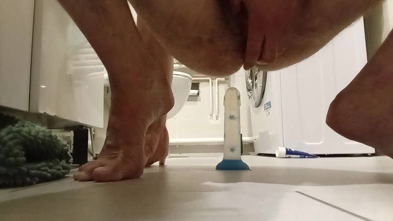 Pft: Straight Riding a Dildo and Showing off His Soles