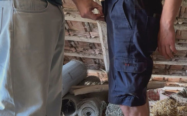 AntoGoesHunting: Mike heteroseksüel evli çiftçiyi ziyaret ediyor ve yüzüne boşalana kadar ahırda...