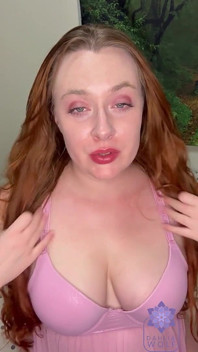 Kızıl saçlı üvey annenin anal döllenmesi gerekiyor