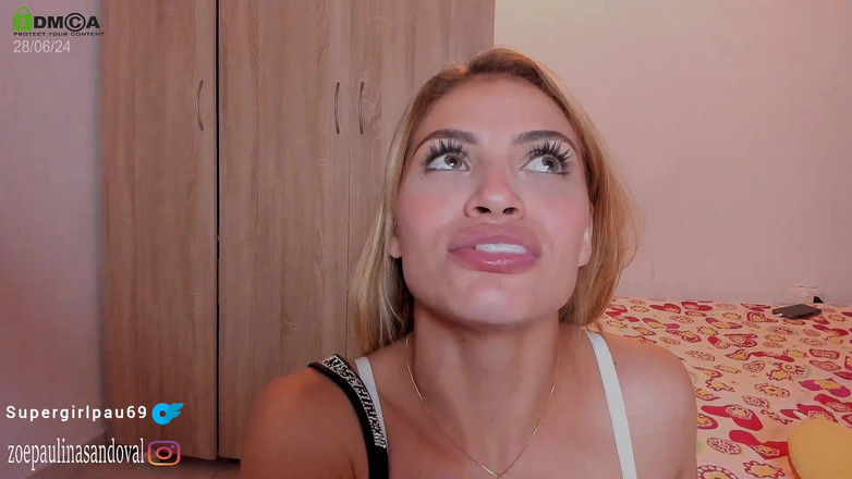 zoepaulina: Я голодная и хочу съесть сперму моего друга