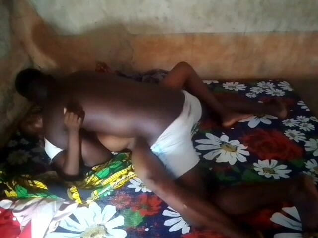 Sex tatie dessi: 남친에게 따먹히는 바나나 판매자 Mimi