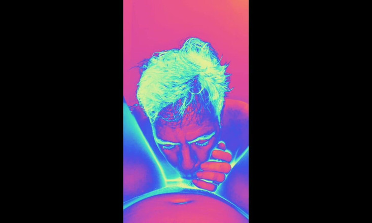 Ladyboy Karl: Ladyboy 빨기