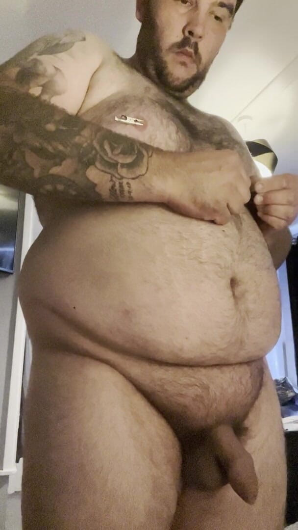 Shaun Cbt: Cazzo e palle diventano viola in bondage con pinze estreme...