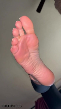 Ivys Feet의 도어매트 POV 발 굴욕