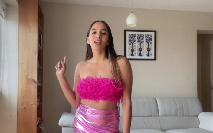 Goddess Alexa femdom: Une vierge de 20 ans se fait humilier, fantasme