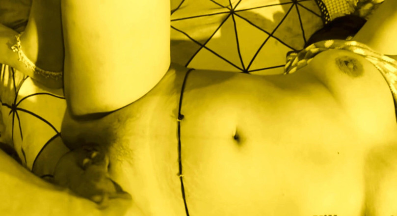 Teensex: Cô vợ gợi cảm của ông chủ của tôi yêu cầu...