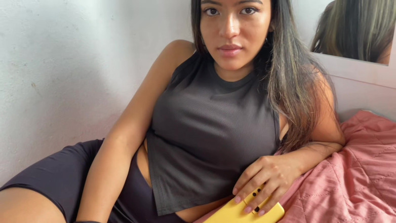 Solo_incognita: 我说服了我女朋友最好的朋友不戴安全套给我