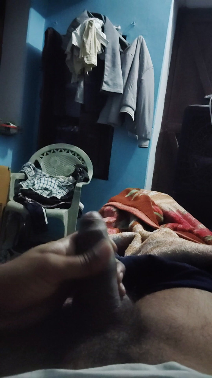 Xxxboyengi: Hete Desi jongen grote pik masturbatie