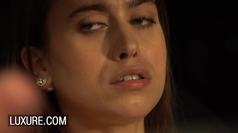 Luxure: Jill Kassidy je ochotná udělat cokoli pro svého manžela