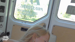 Miley Weasel: Miley Weasel je vyzvednuta a ošukána!!