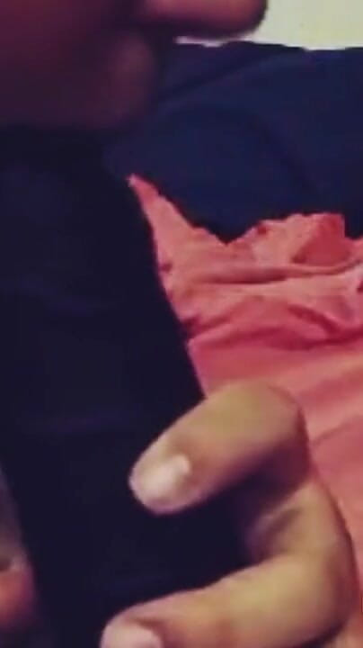 The Nasty House: tonsil ko phailaen dildo gala chudaee dekhne ka bindu