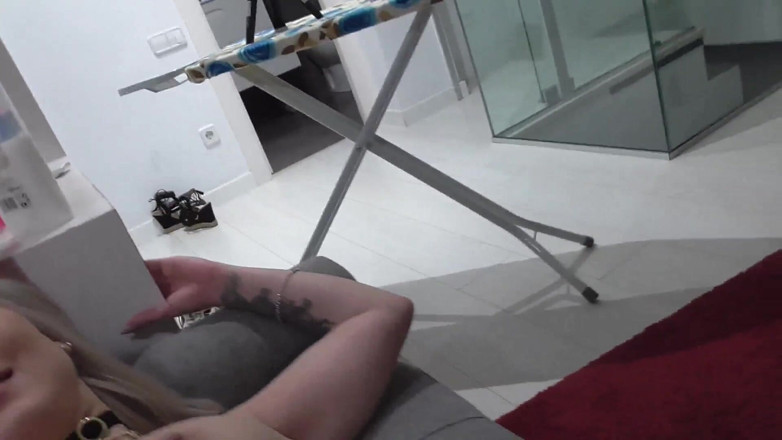 Robin Reid: Lisi Kitty tiene sexo deseando cachonda y se corre en...