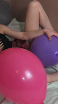 Teen Babe Ballon Fucking
