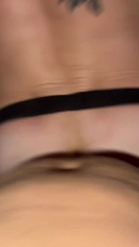 Neef neukt Twink hard en komt in zijn mond