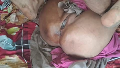Ibu Memasukkannya ke dalam dubur hari ini.