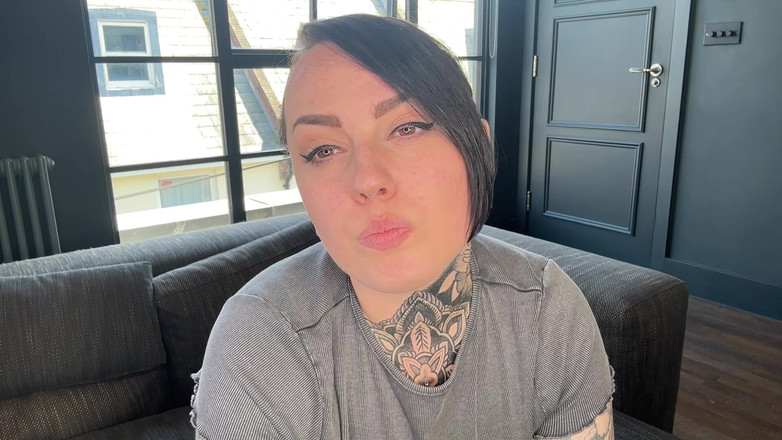 Miss Valentina: Accettare la beta di place