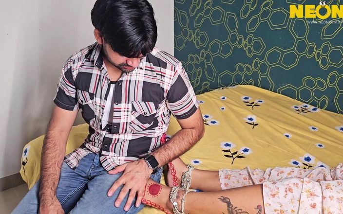 Indian Savita Bhabhi: Heiße indische desi sexy heiße indische dicke möpse, hardcore-sex mit...