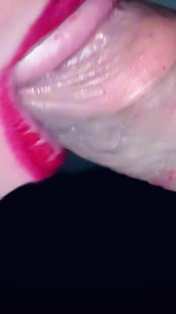 Rakaman dekat blowjob terperinci