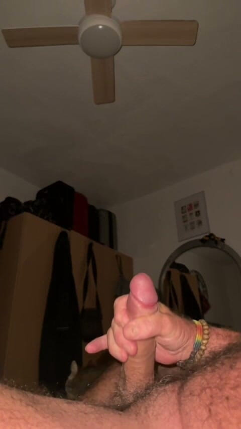Daddybearvlc: Papàbear sta immaginare di scopare il culo del suo ragazzo