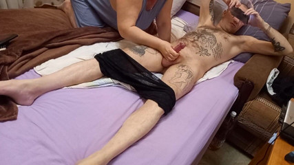 Zona901: After the pump, the mother-in-law jerks off my cock