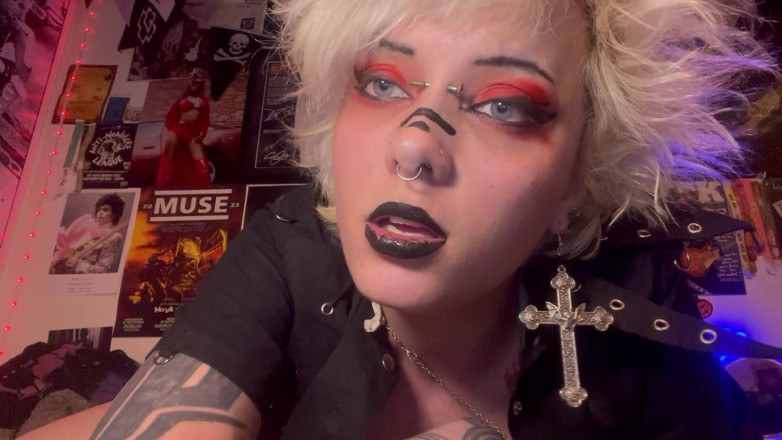 Glitterqueen1999: Your Goth Stepsis Glitterqueen1999 Gives You JOI Before Her Concert -...