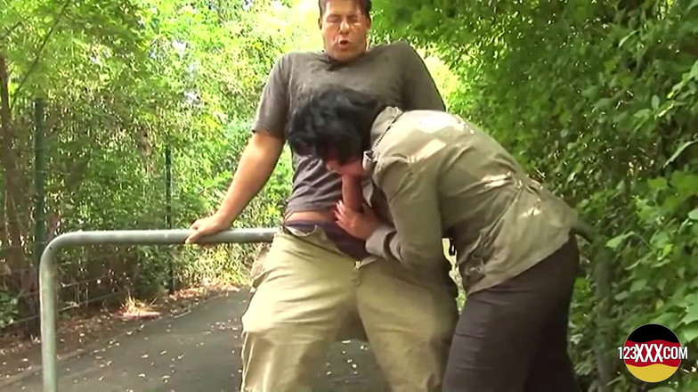 123XXX - Fucked Amateurs in Germany!: Azgın ninenin amının derinliklerinde buna ihtiyacı var